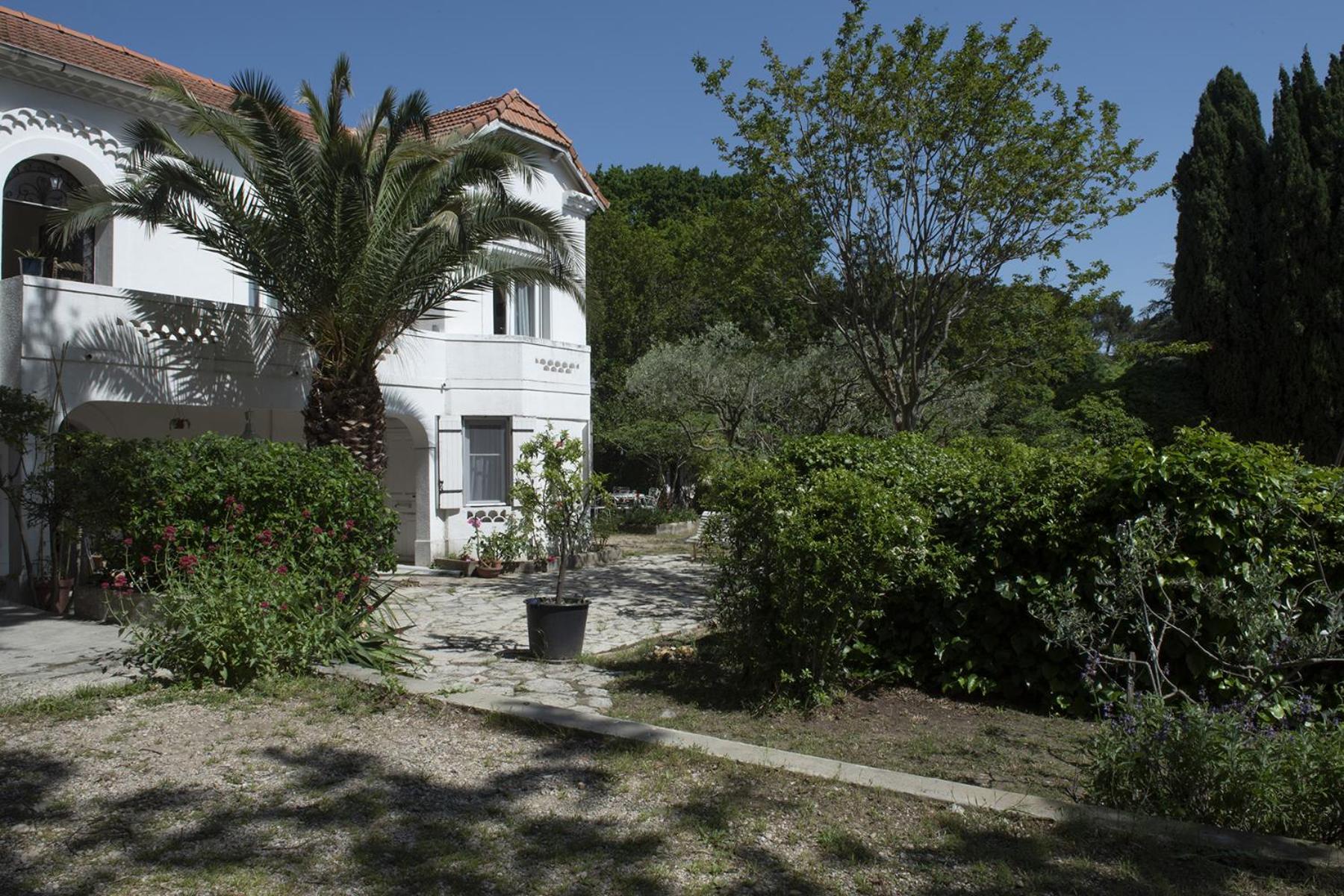 La Villa Plaisance - Maison Et Chambres D Hotes A Proximite De Chateaneuf-Du-Pape Bédarrides Exterior photo
